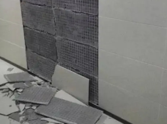 望奎瓷砖空鼓维修公司分享下望奎墙砖松动维修的知识